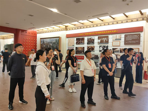 1753669080809328.jpg 22.jpg