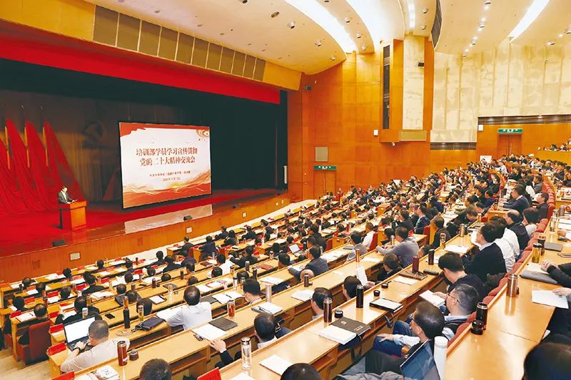 1759116559399681.jpg 02.jpg