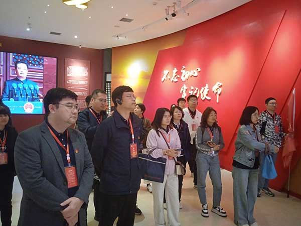 1763708076183324.jpg 汽车工程学会.jpg